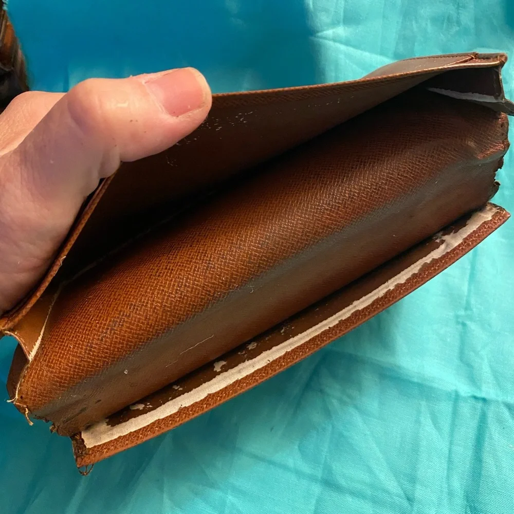 Authentic Louis Vuitton Monogram Long Wallet/Checkbook Holder - Picture 11 of 11